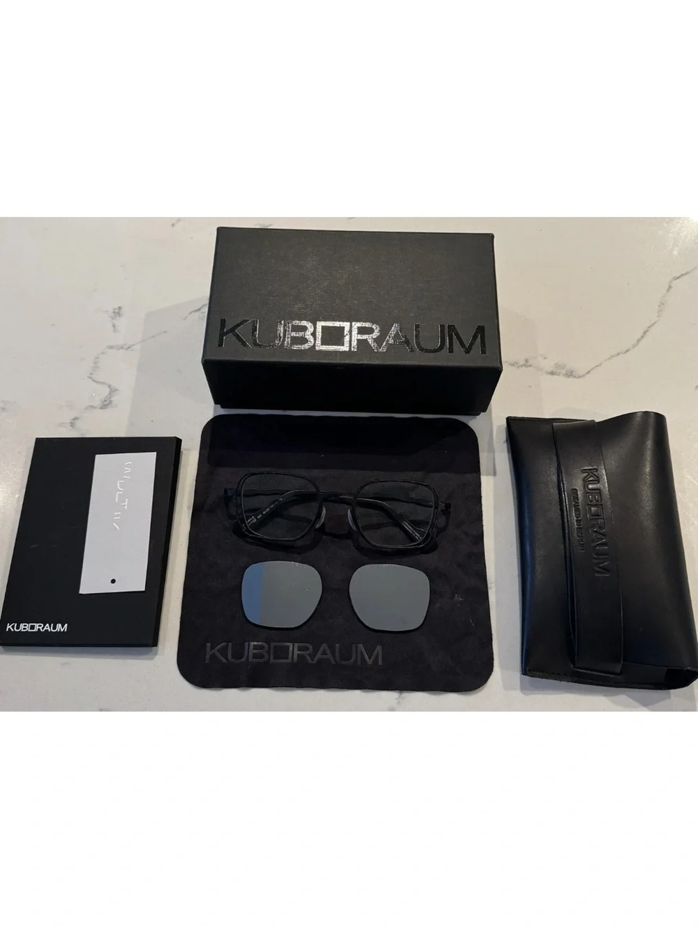KUBORAUM H22 Black Square Metal Frame Glasses